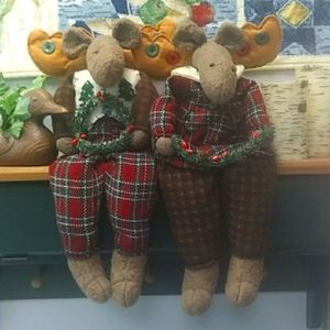 Christmas Moose Pair Shelf Sitter Primitives Decoration